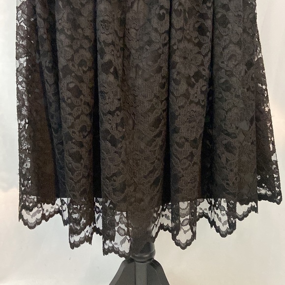 Niki By Niki Livas Black Lace Formal Dress Size 16 - Picture 6 of 12